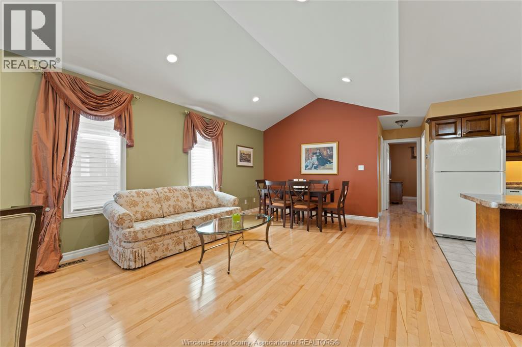 11255 Timber Bay Crescent, Windsor, ON - Indoor