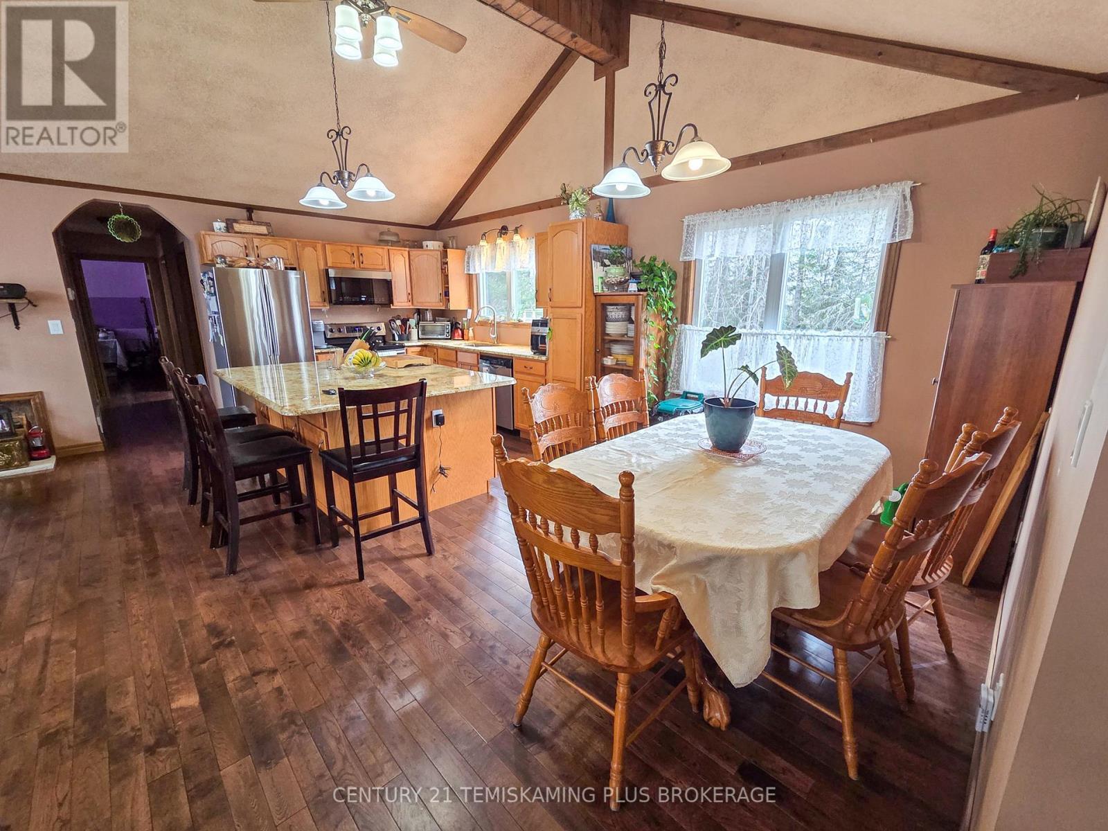 488011 Chamberlain 6 Road, Chamberlain, ON - Indoor Photo Showing Dining Room
