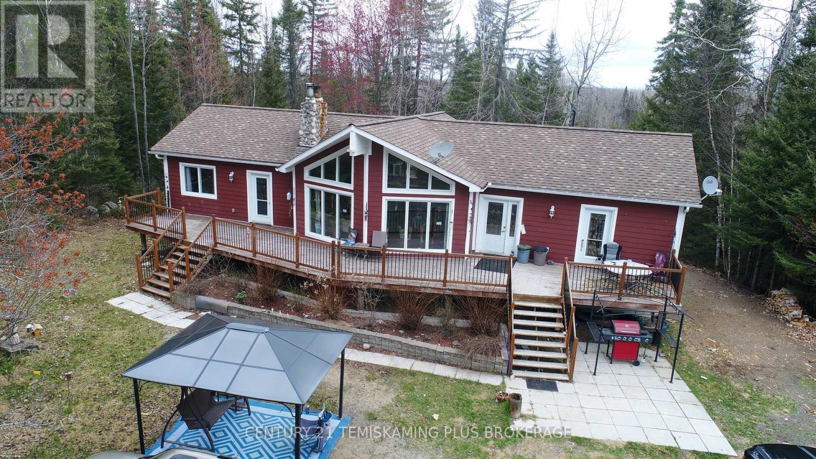 488011 Chamberlain 6 Road, Chamberlain, ON - Outdoor With Deck Patio Veranda