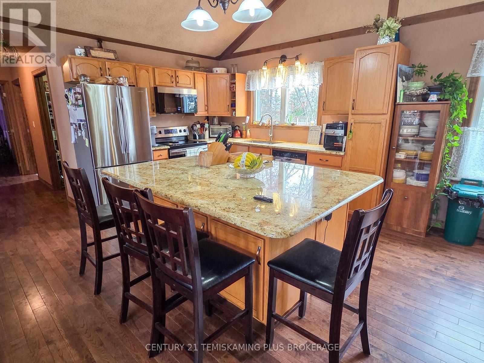 488011 Chamberlain 6 Road, Chamberlain, ON - Indoor