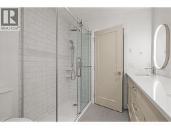 Primary Ensuite Bathroom -