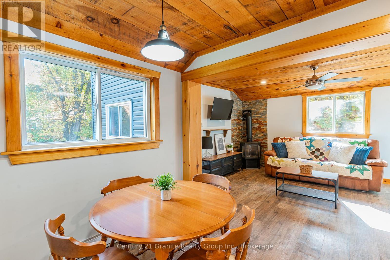 1297 Hamilton Road, Minden Hills (Snowdon), ON - Indoor Photo Showing Dining Room