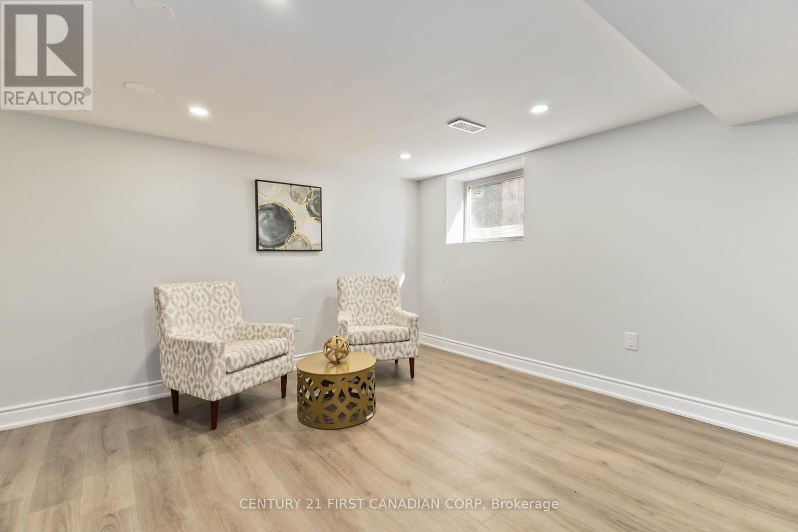 122 Windsor Crescent, London South (South F), ON - Indoor