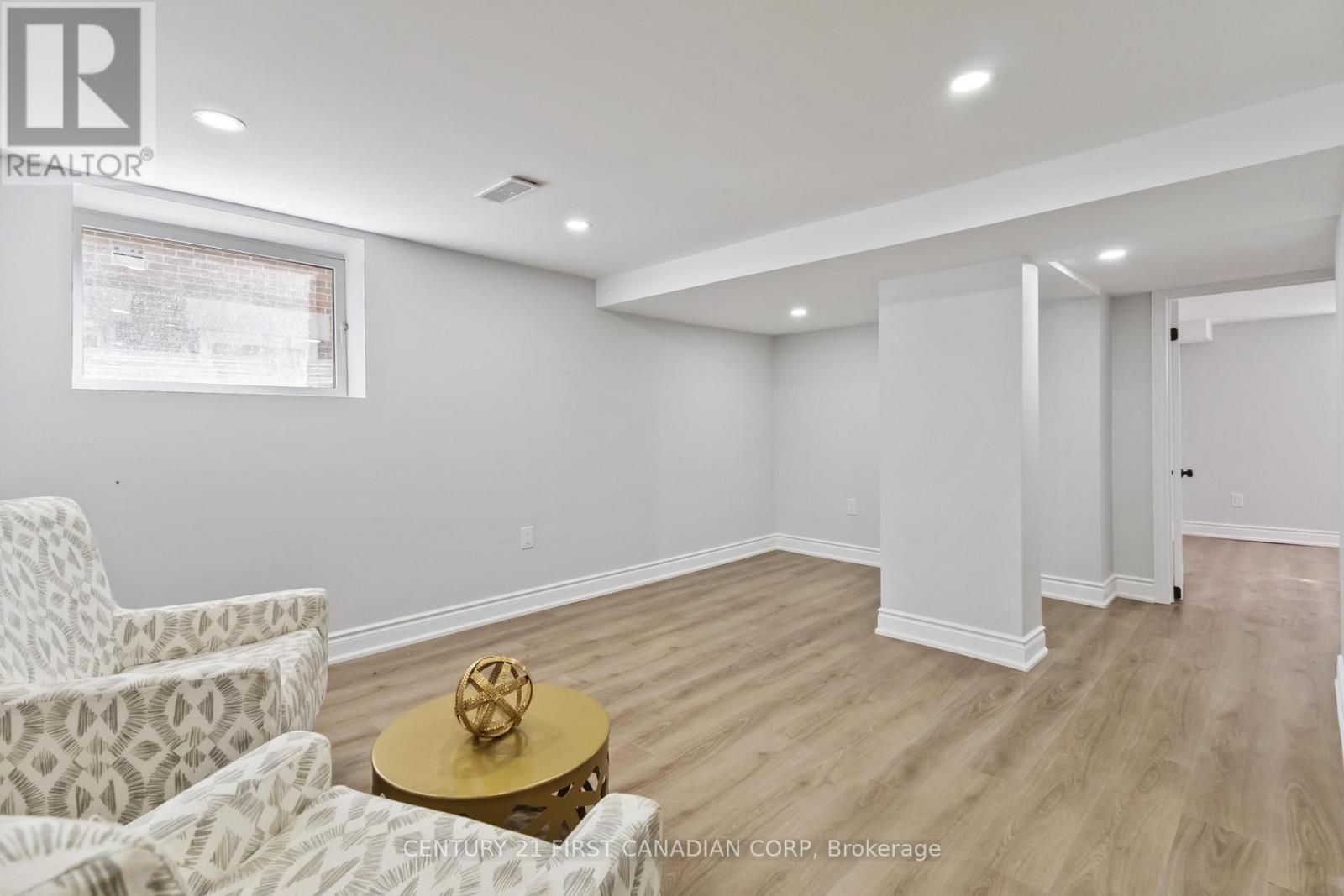 122 Windsor Crescent, London South (South F), ON - Indoor