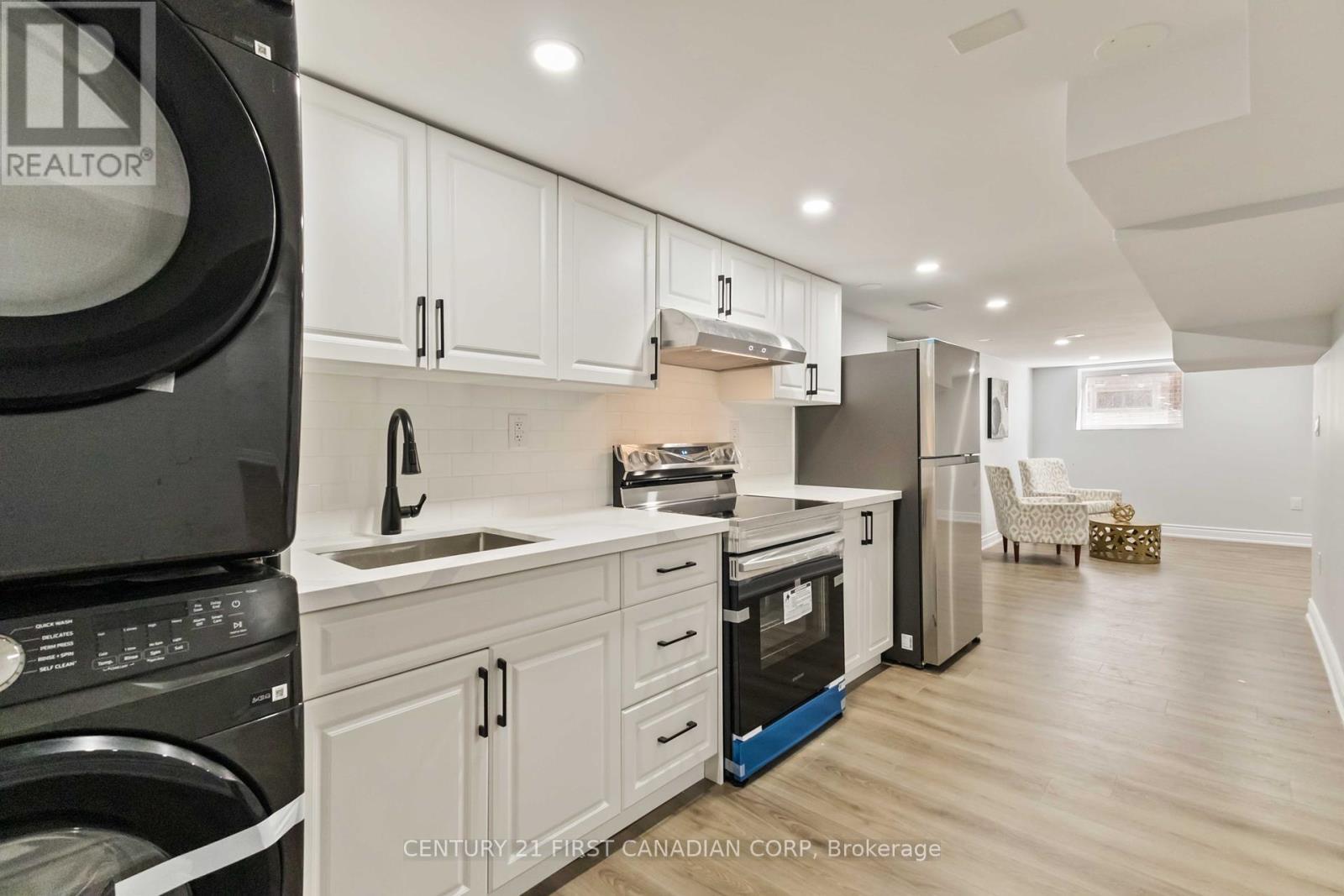 122 Windsor Crescent, London South (South F), ON - Indoor