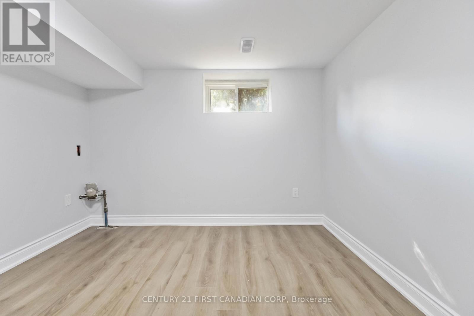 122 Windsor Crescent, London South (South F), ON - Indoor Photo Showing Other Room