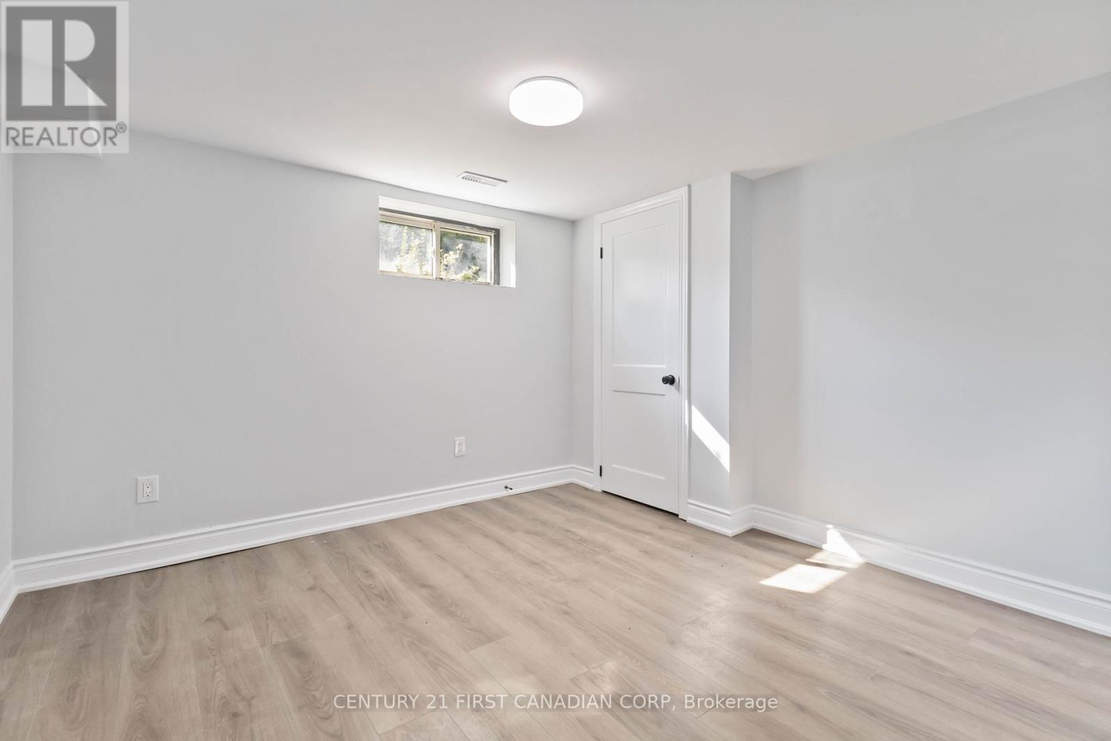 122 Windsor Crescent, London South (South F), ON - Indoor Photo Showing Other Room