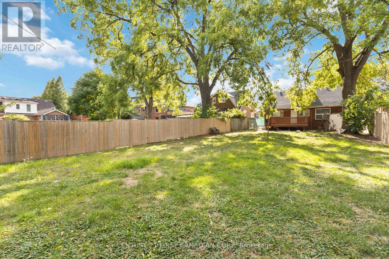 122 Windsor Crescent, London South (South F), ON - Outdoor