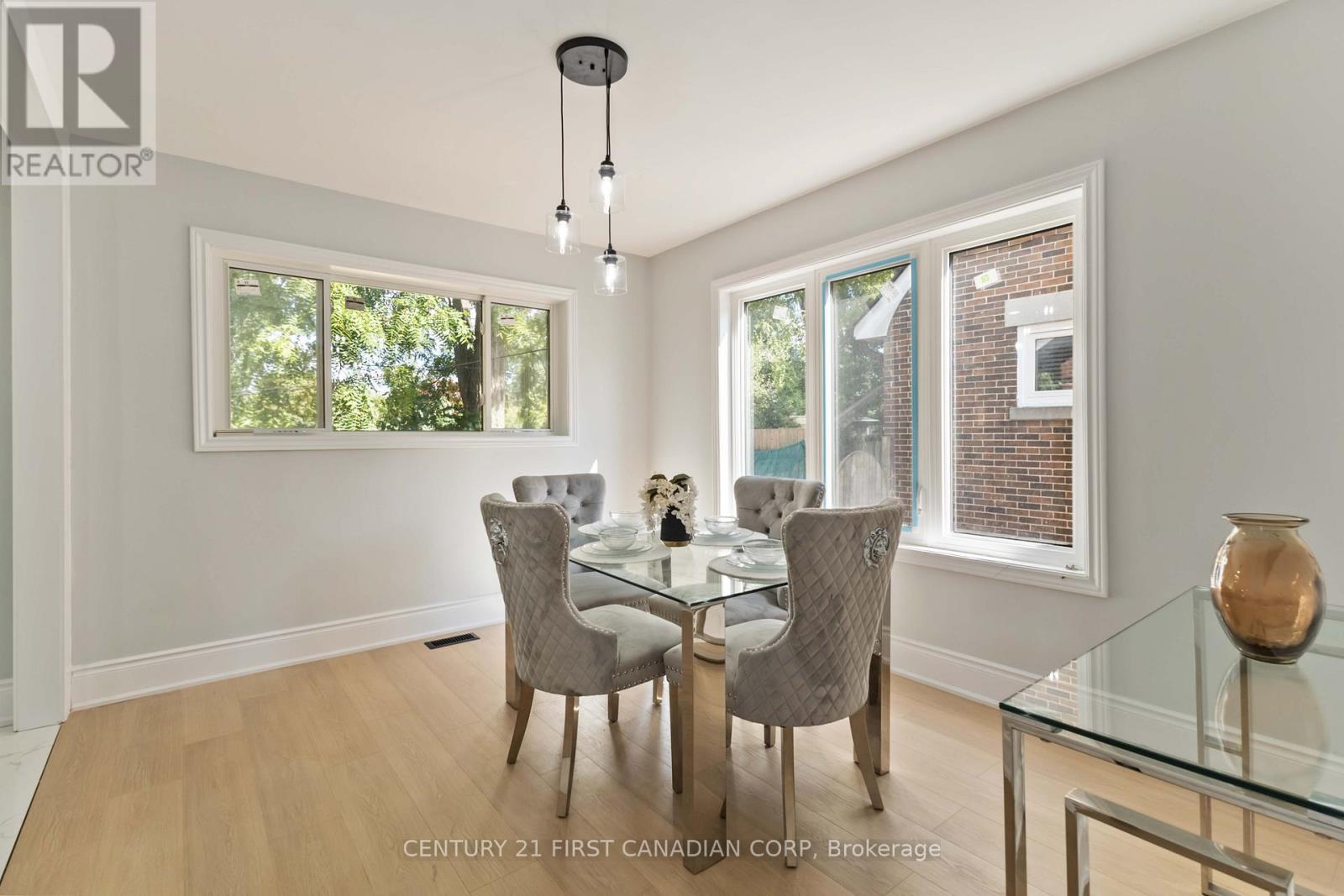 122 Windsor Crescent, London South (South F), ON - Indoor Photo Showing Dining Room
