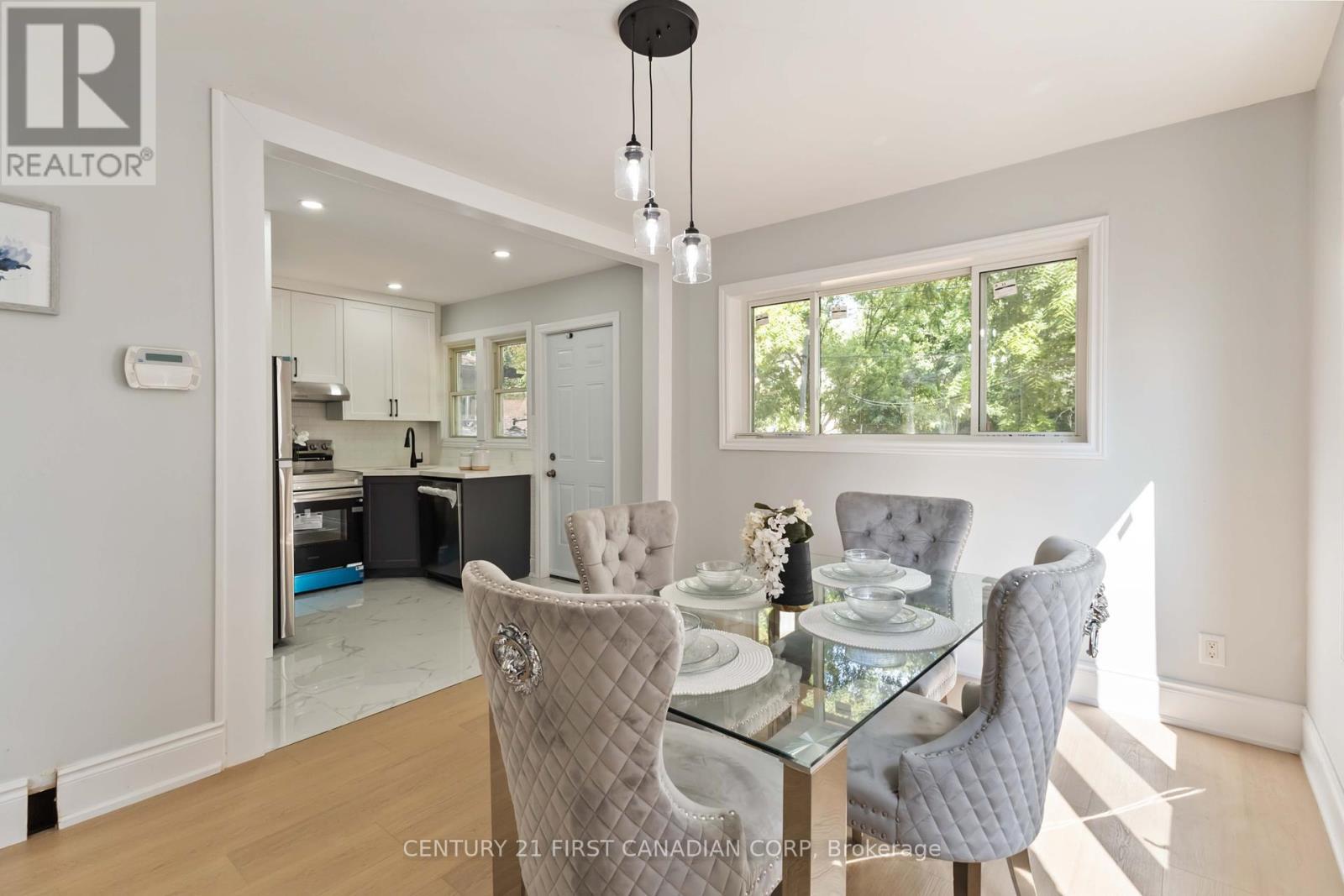 122 Windsor Crescent, London South (South F), ON - Indoor Photo Showing Dining Room
