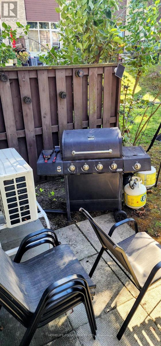 61 - 341 Military Trail, Toronto, ON - Outdoor