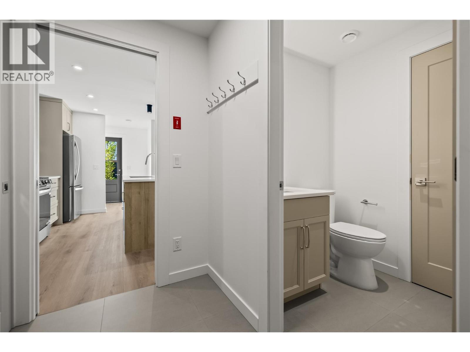 Mud Room - 2957 Conlin Court Unit# 1, Kelowna, BC - Indoor Photo Showing Bathroom