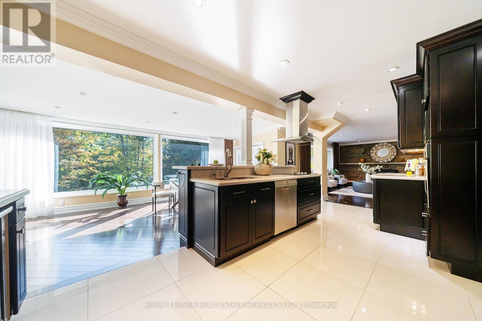 3278 Credit Heights Drive, Mississauga, ON - Indoor