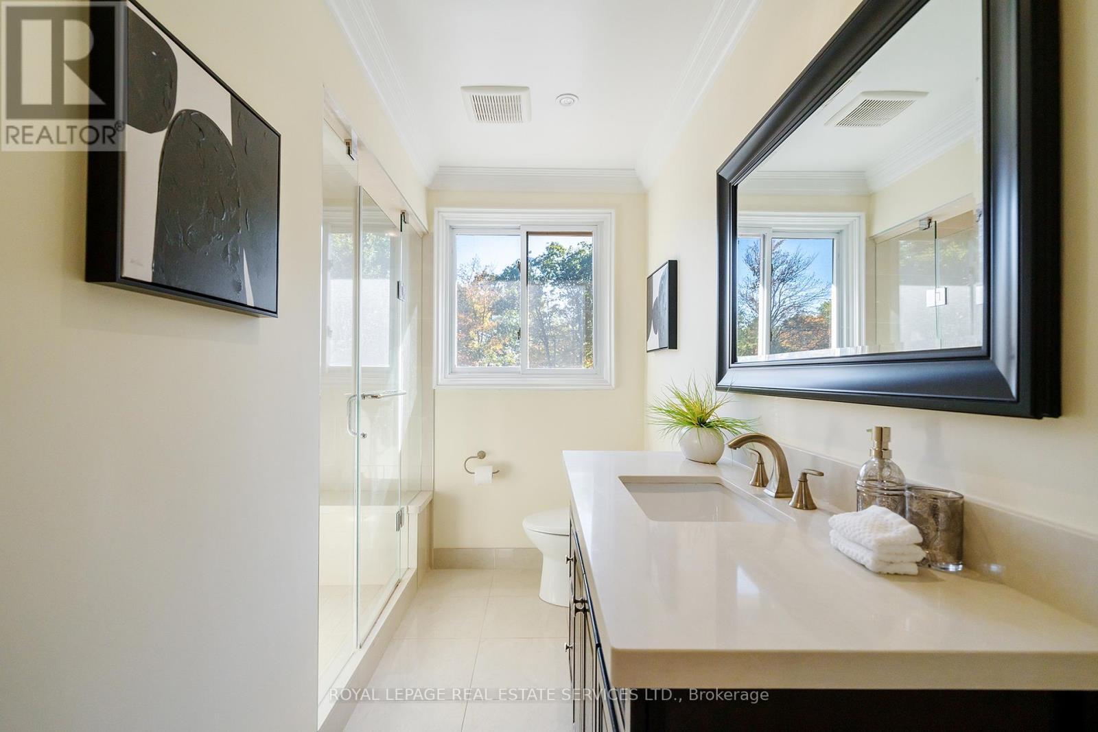 3278 Credit Heights Drive, Mississauga, ON - Indoor Photo Showing Bathroom