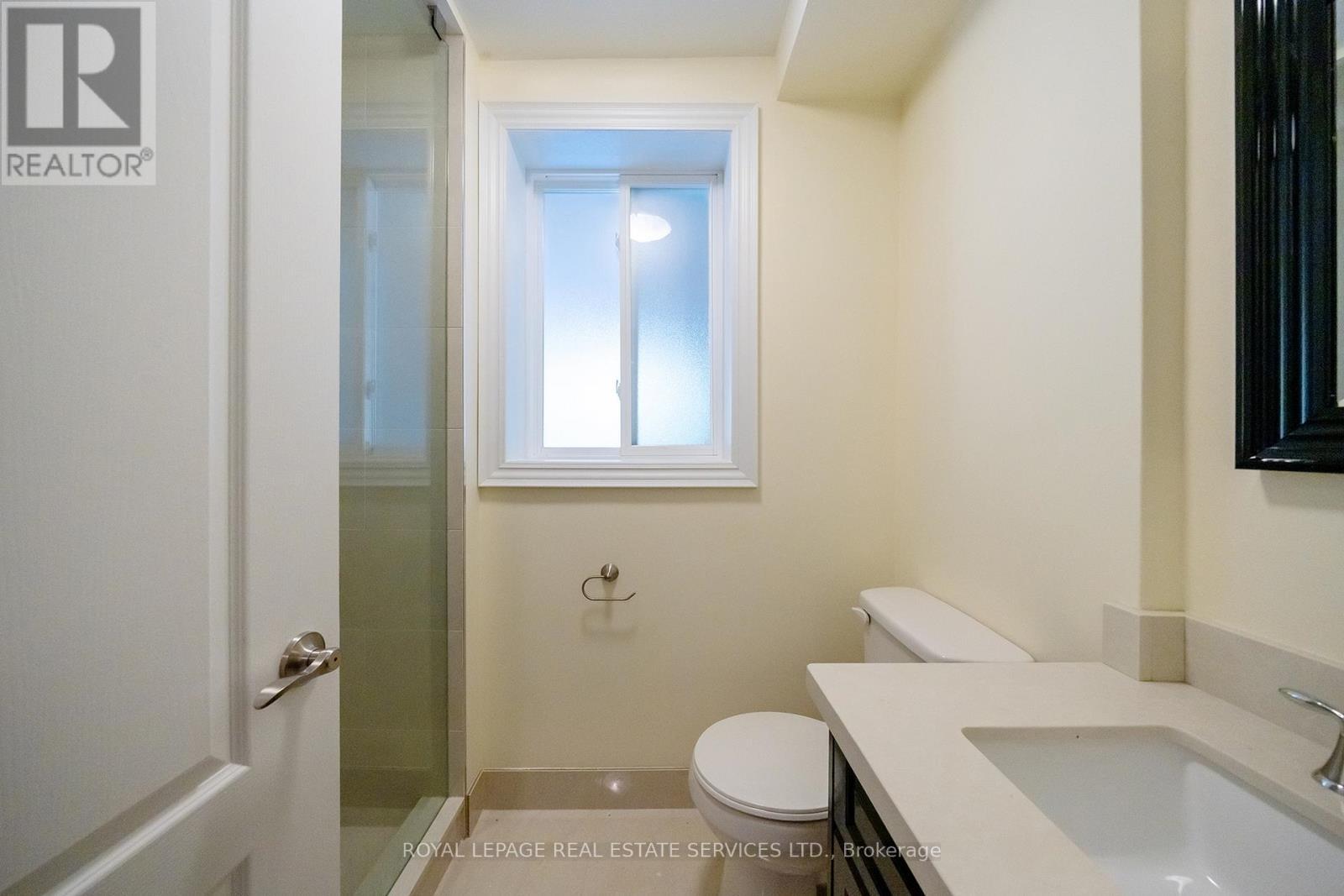 3278 Credit Heights Drive, Mississauga, ON - Indoor Photo Showing Bathroom