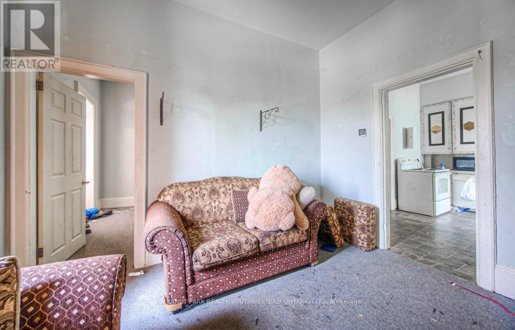 245 Ainslie Street S, Cambridge, ON - Indoor