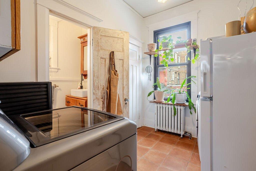 - 2374 Av. De Hampton, Montréal (Côte-Des-Neiges/Notre-Dame-De-Grâce), QC - Indoor Photo Showing Other Room