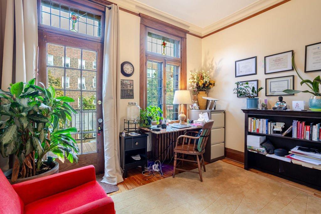 - 2374 Av. De Hampton, Montréal (Côte-Des-Neiges/Notre-Dame-De-Grâce), QC - Indoor Photo Showing Other Room