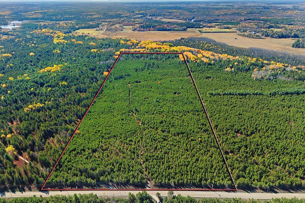 Overall view - Ch. Des Outaouais, L'Île-Du-Grand-Calumet, QC