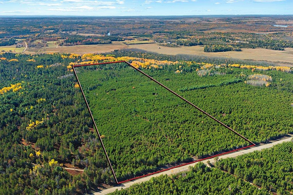 Overall view - Ch. Des Outaouais, L'Île-Du-Grand-Calumet, QC