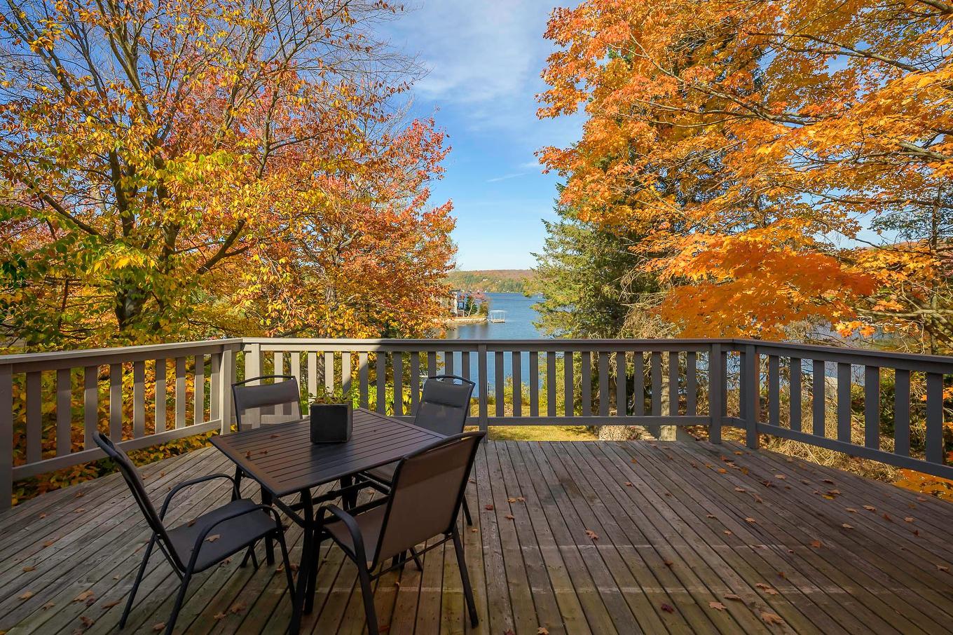 Terrasse - 1209 Ch. Du Lac-Connelly, Saint-Hippolyte, QC - Outdoor