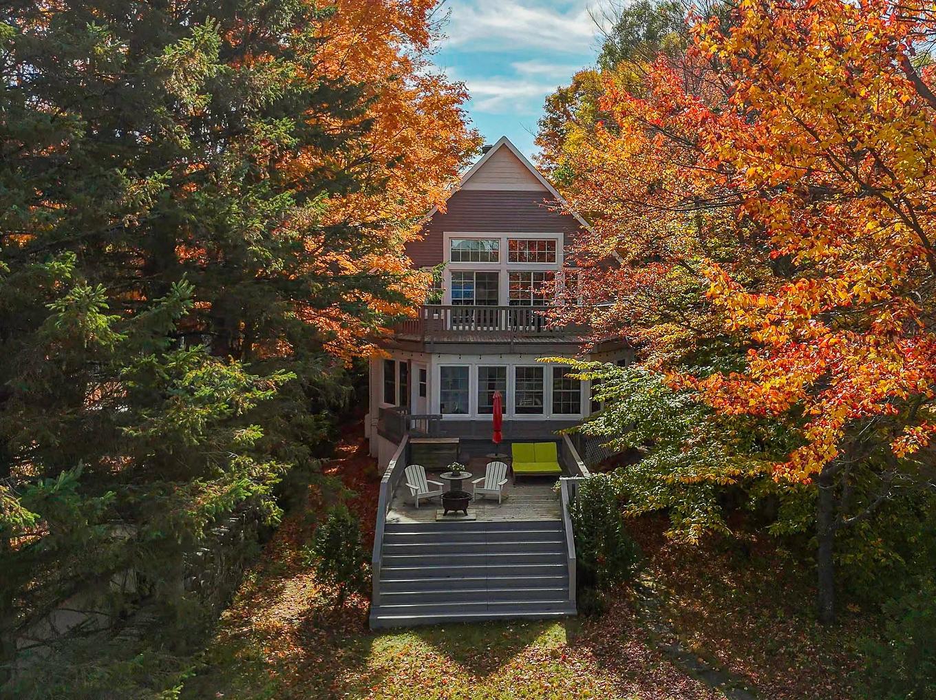 Façade - 1209 Ch. Du Lac-Connelly, Saint-Hippolyte, QC - Outdoor