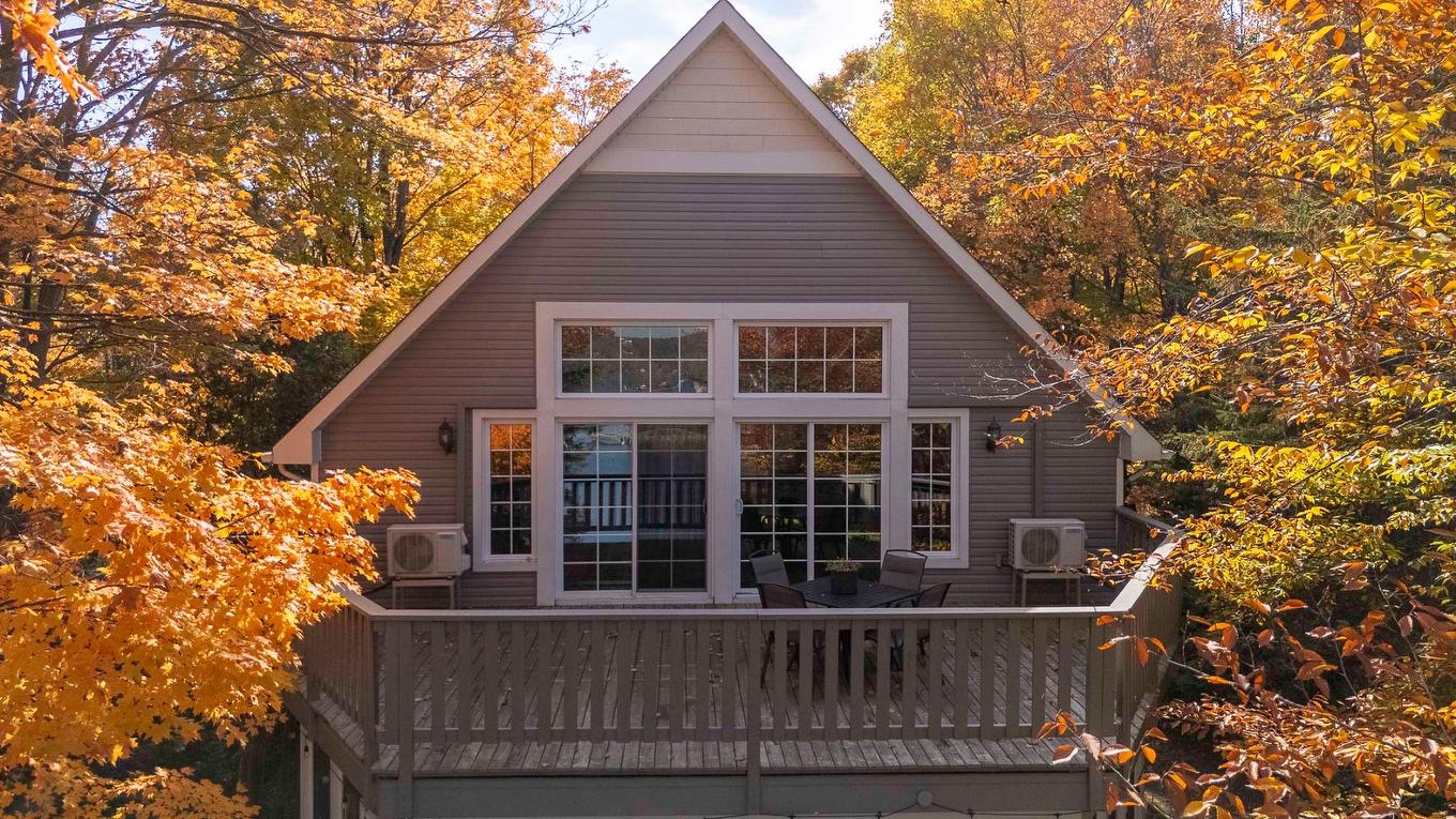 Façade - 1209 Ch. Du Lac-Connelly, Saint-Hippolyte, QC - Outdoor