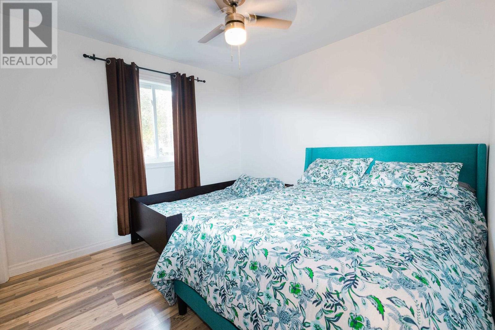 3882 Hamilton Dr, Hilton, ON - Indoor Photo Showing Bedroom