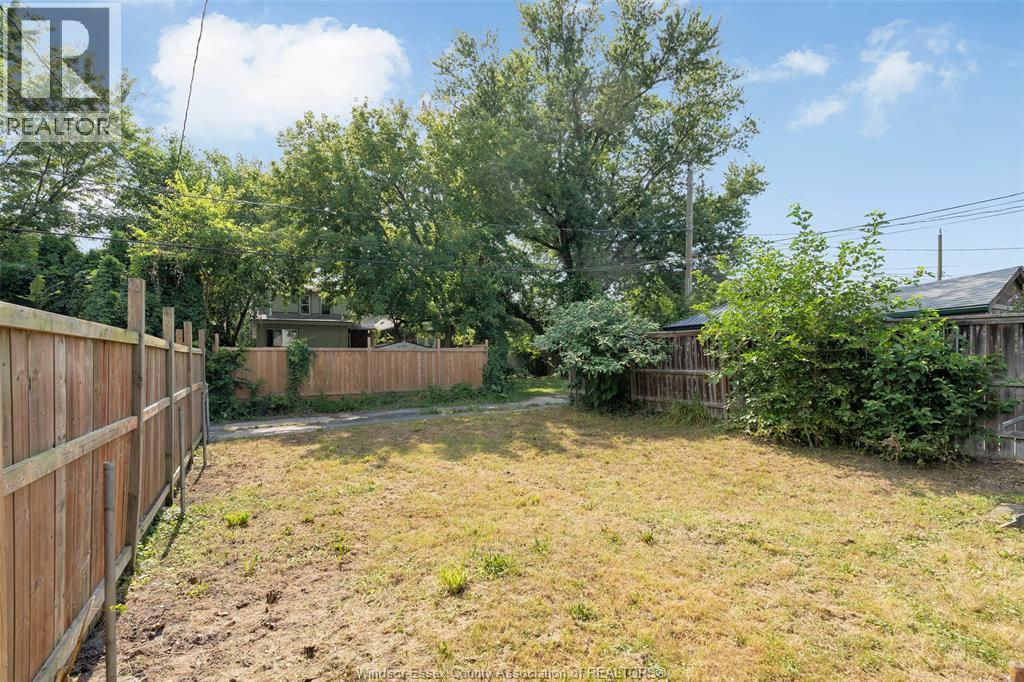 505 Mckay, Windsor, ON - Outdoor