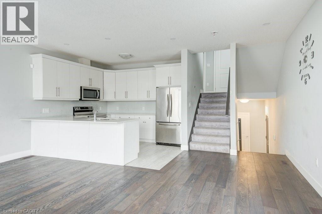 745 Chelton Road Unit# 62, London, ON - Indoor Photo Showing Kitchen