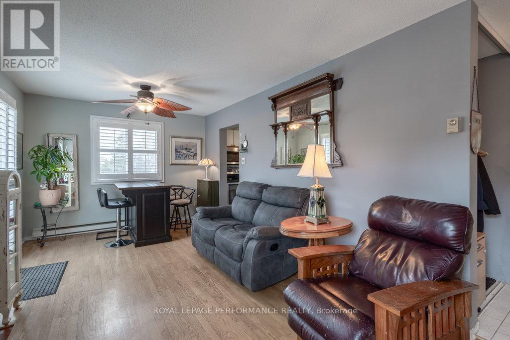 E - 3066 Councillors Way, Ottawa, ON - Indoor Photo Showing Living Room