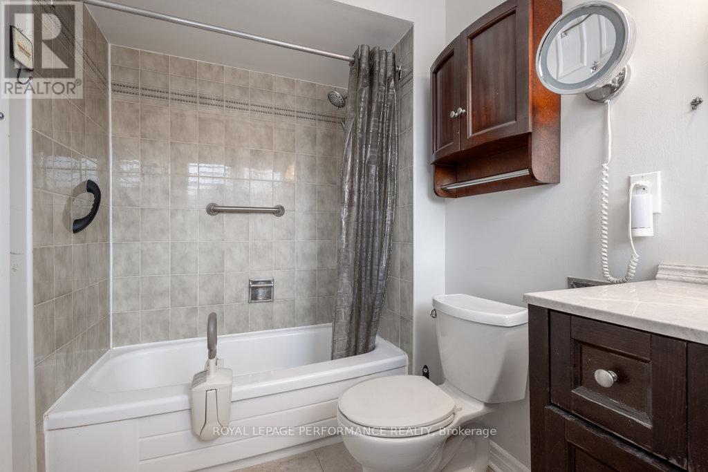 E - 3066 Councillors Way, Ottawa, ON - Indoor Photo Showing Bathroom