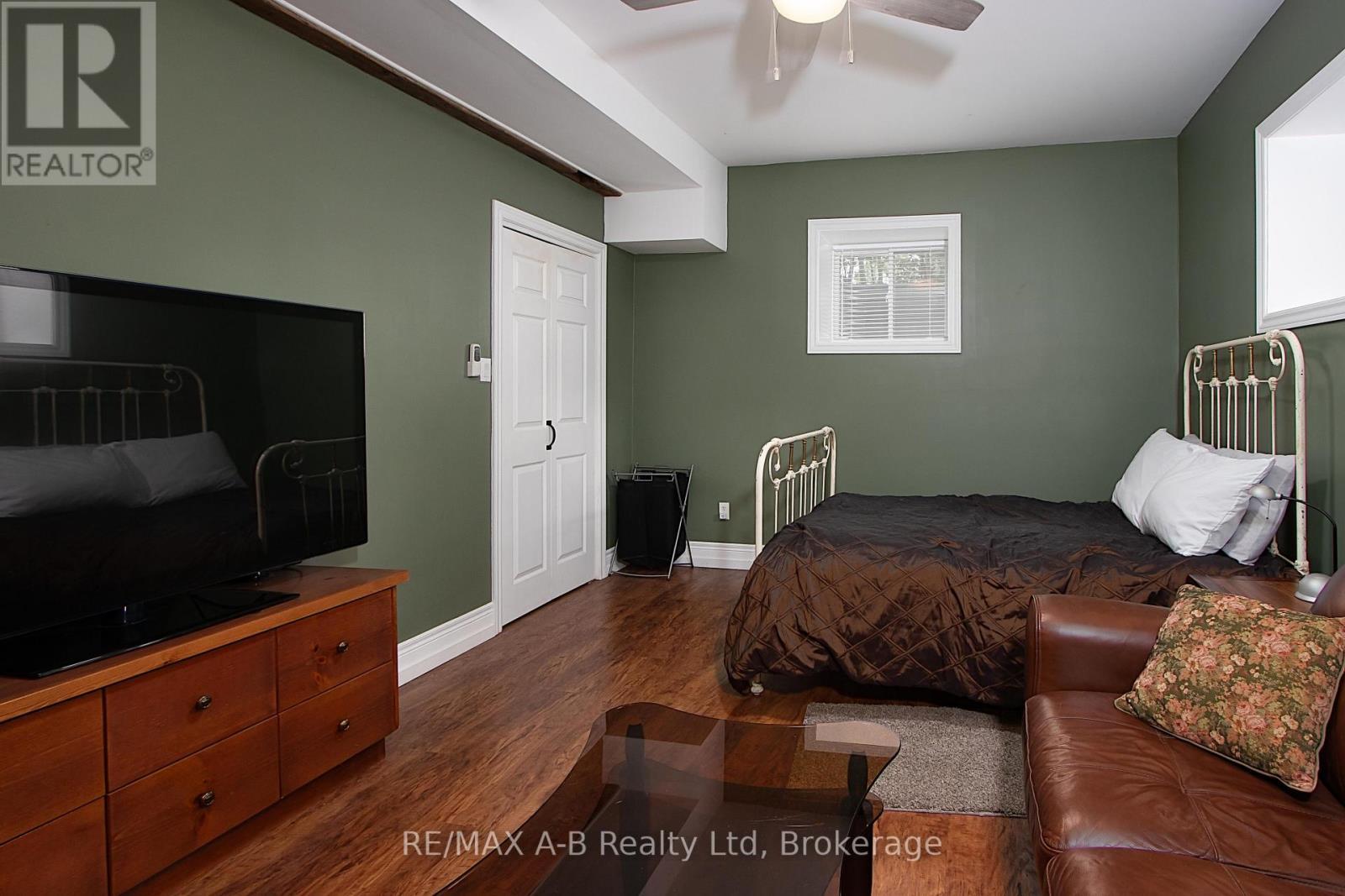 12096 Gale Road, North Middlesex (Carlisle), ON - Indoor Photo Showing Bedroom