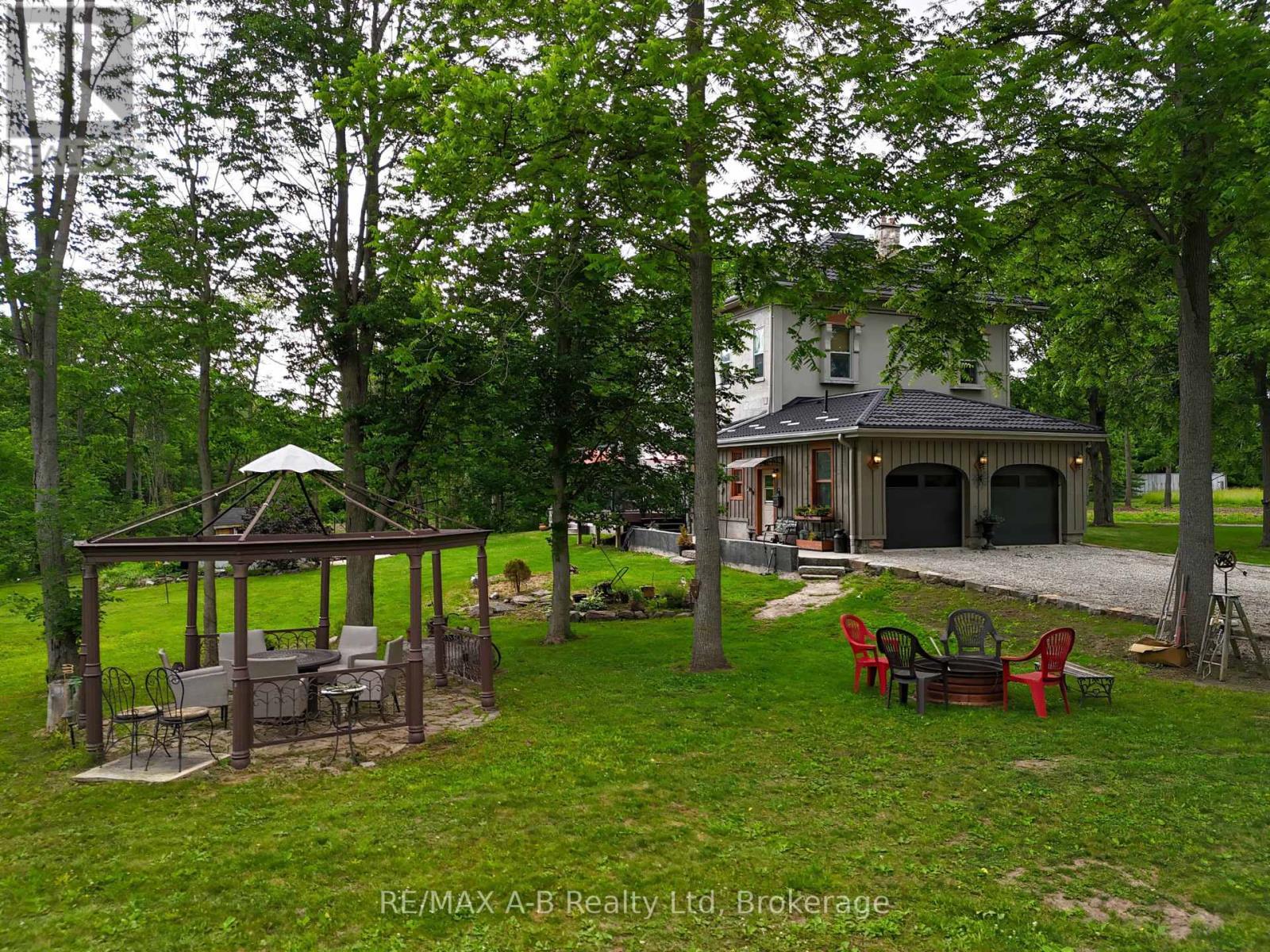 12096 Gale Road, North Middlesex (Carlisle), ON - Outdoor With Deck Patio Veranda With Backyard