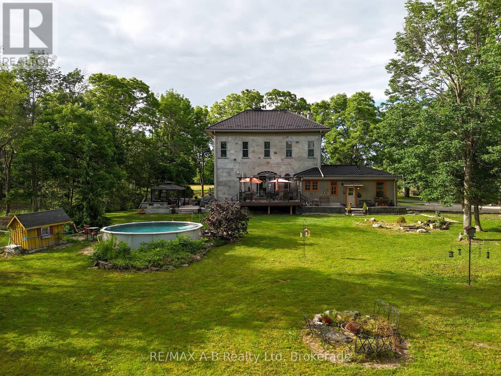 12096 Gale Road, North Middlesex (Carlisle), ON - Outdoor With Deck Patio Veranda With Backyard