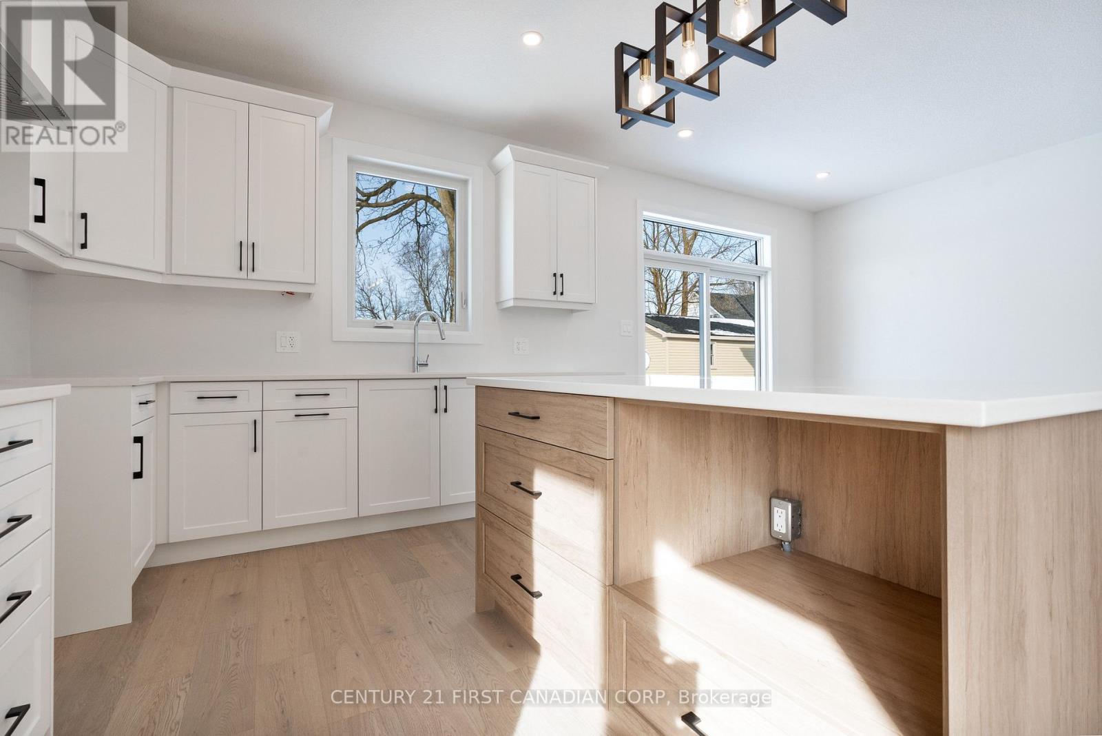 Parcel 2 - 194 Mcrae Street, Southwest Middlesex (Glencoe), ON - Indoor Photo Showing Kitchen