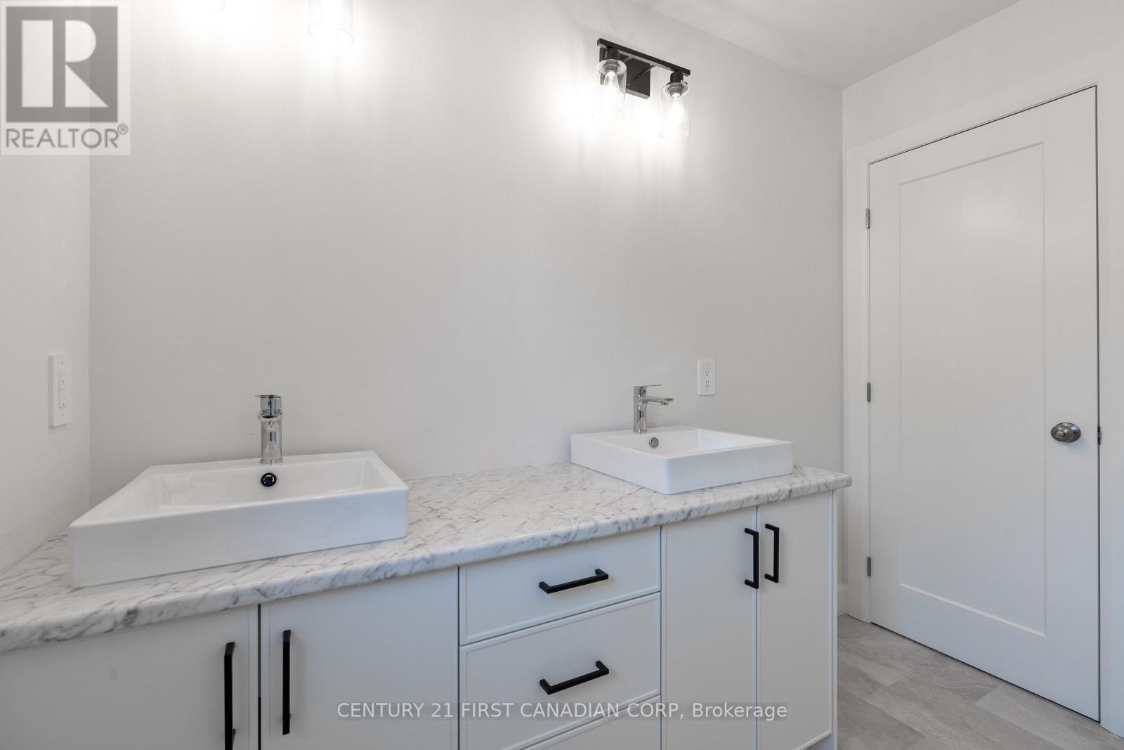 Parcel 2 - 194 Mcrae Street, Southwest Middlesex (Glencoe), ON - Indoor Photo Showing Bathroom