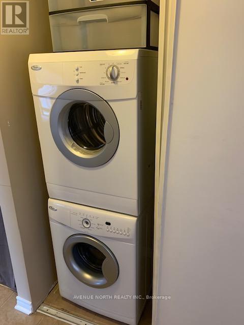 48 Bolton Street, Ottawa, ON - Indoor Photo Showing Laundry Room