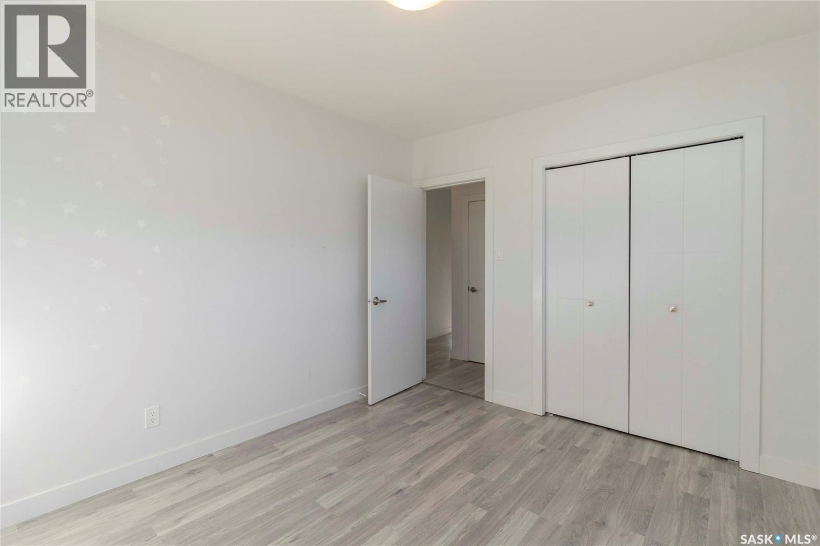 2406 Cairns Avenue, Saskatoon, SK - Indoor Photo Showing Other Room