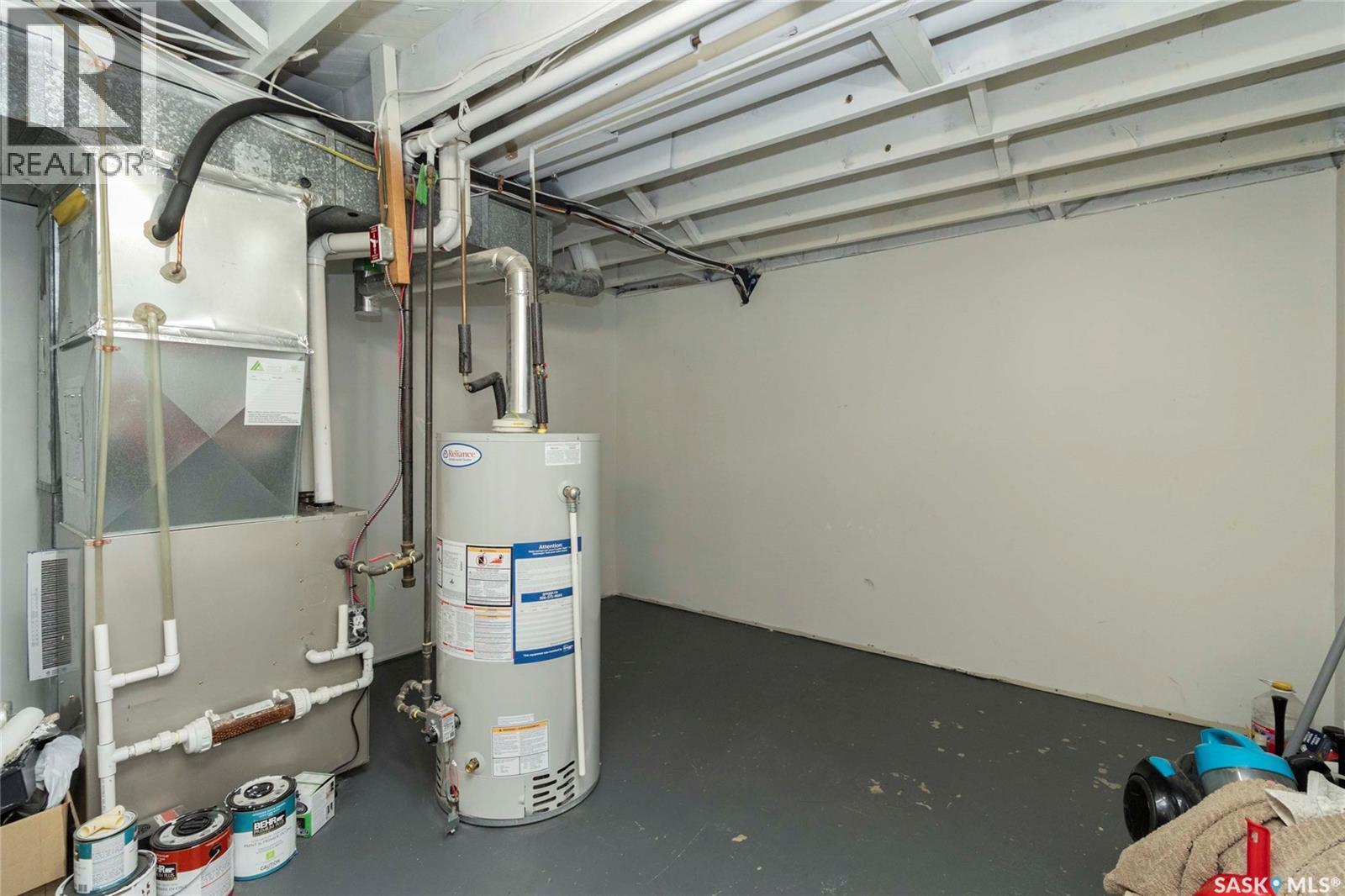 2406 Cairns Avenue, Saskatoon, SK - Indoor Photo Showing Basement