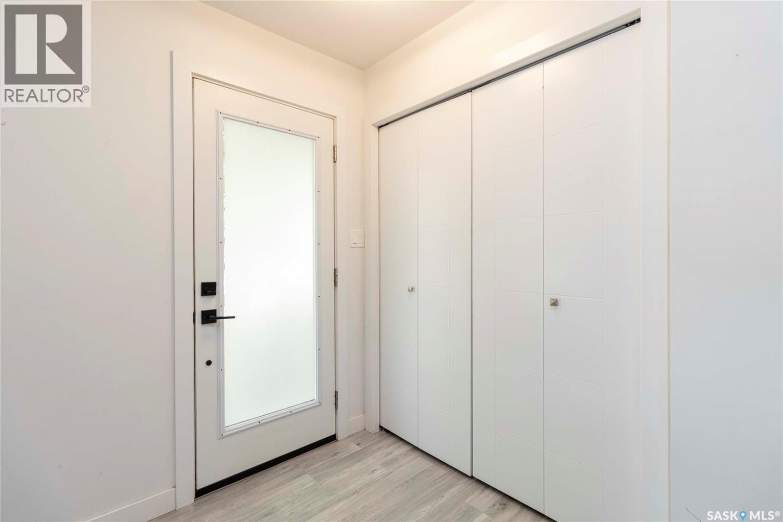 2406 Cairns Avenue, Saskatoon, SK - Indoor Photo Showing Other Room