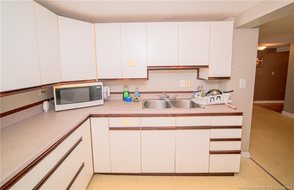 26 Hachey Ave, Fredericton, NB