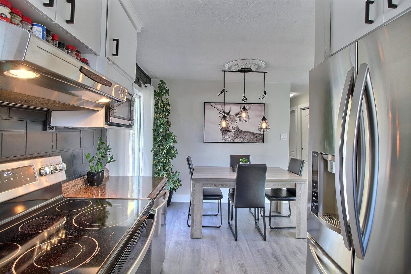 Overall view - 2282 Route De St-Philippe, Val-D'Or, QC - Indoor Photo Showing Kitchen