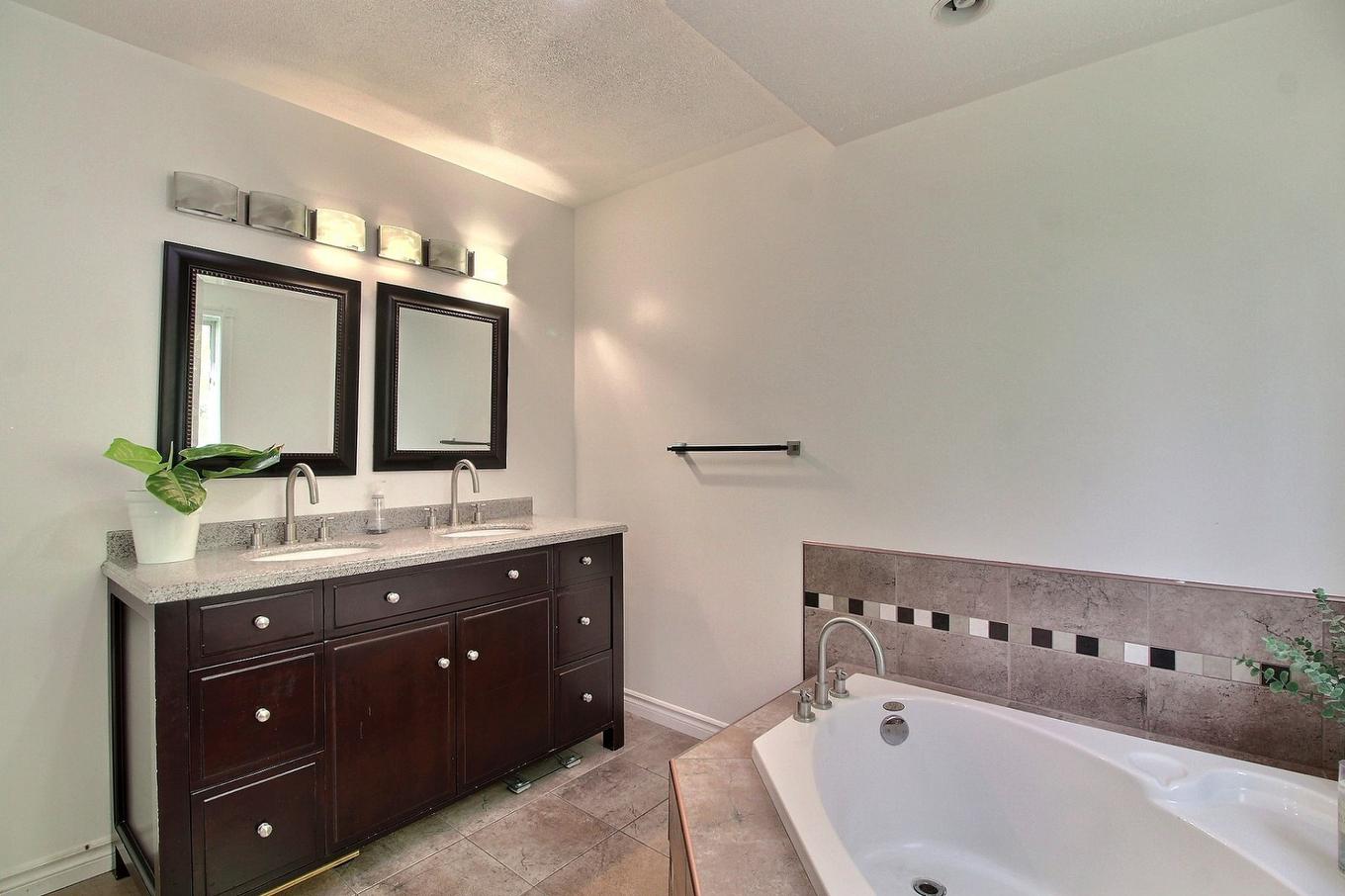 Bathroom - 2282 Route De St-Philippe, Val-D'Or, QC - Indoor Photo Showing Bathroom