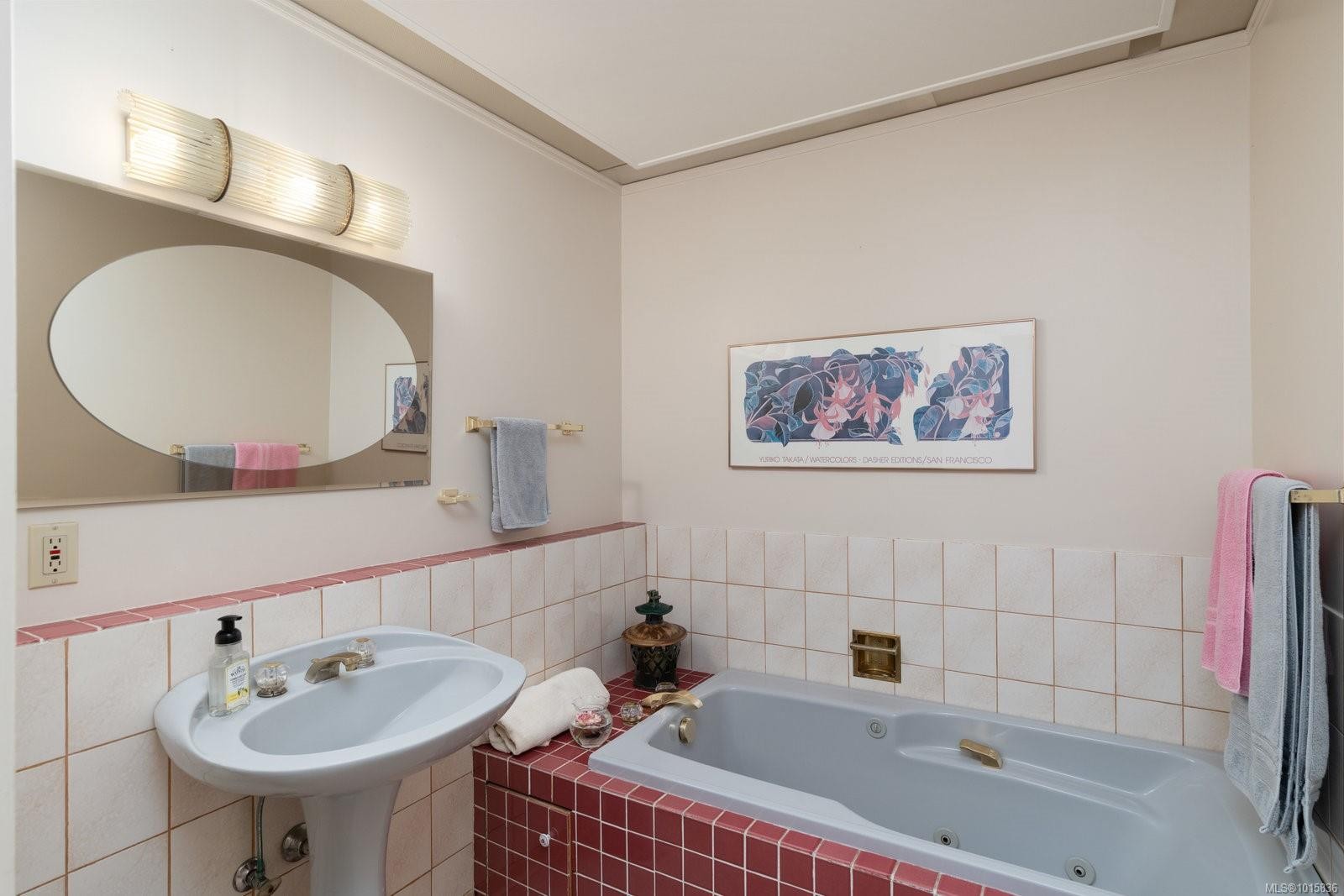 2162 Brighton Ave, Oak Bay, BC