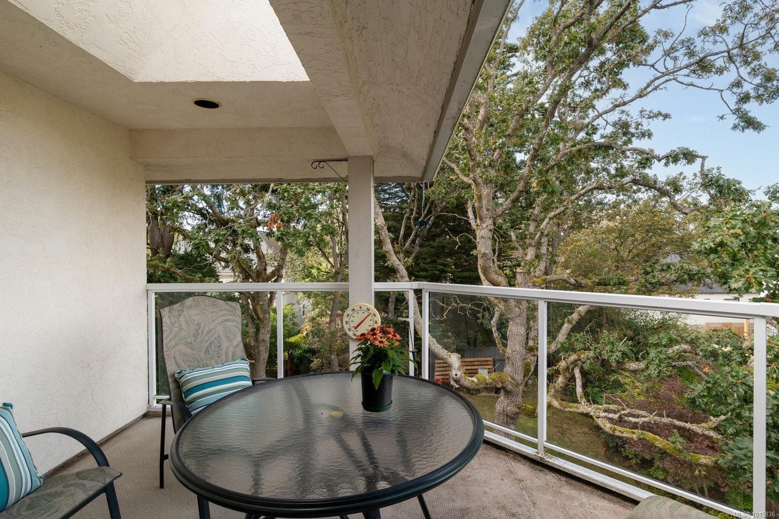 2162 Brighton Ave, Oak Bay, BC