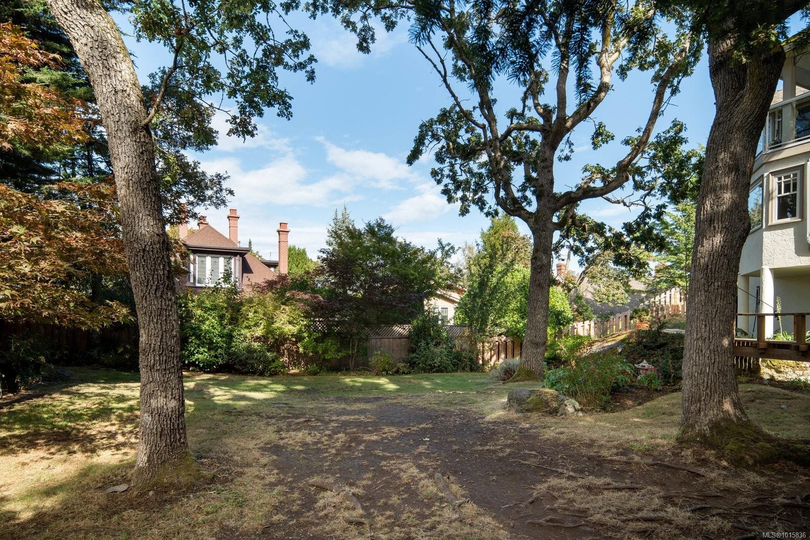 2162 Brighton Ave, Oak Bay, BC