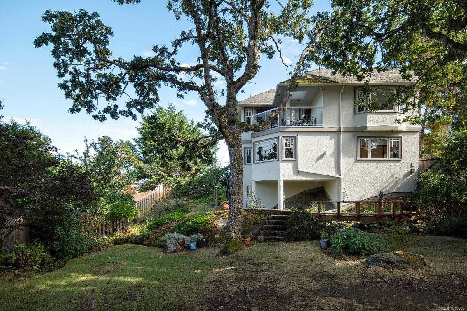 2162 Brighton Ave, Oak Bay, BC