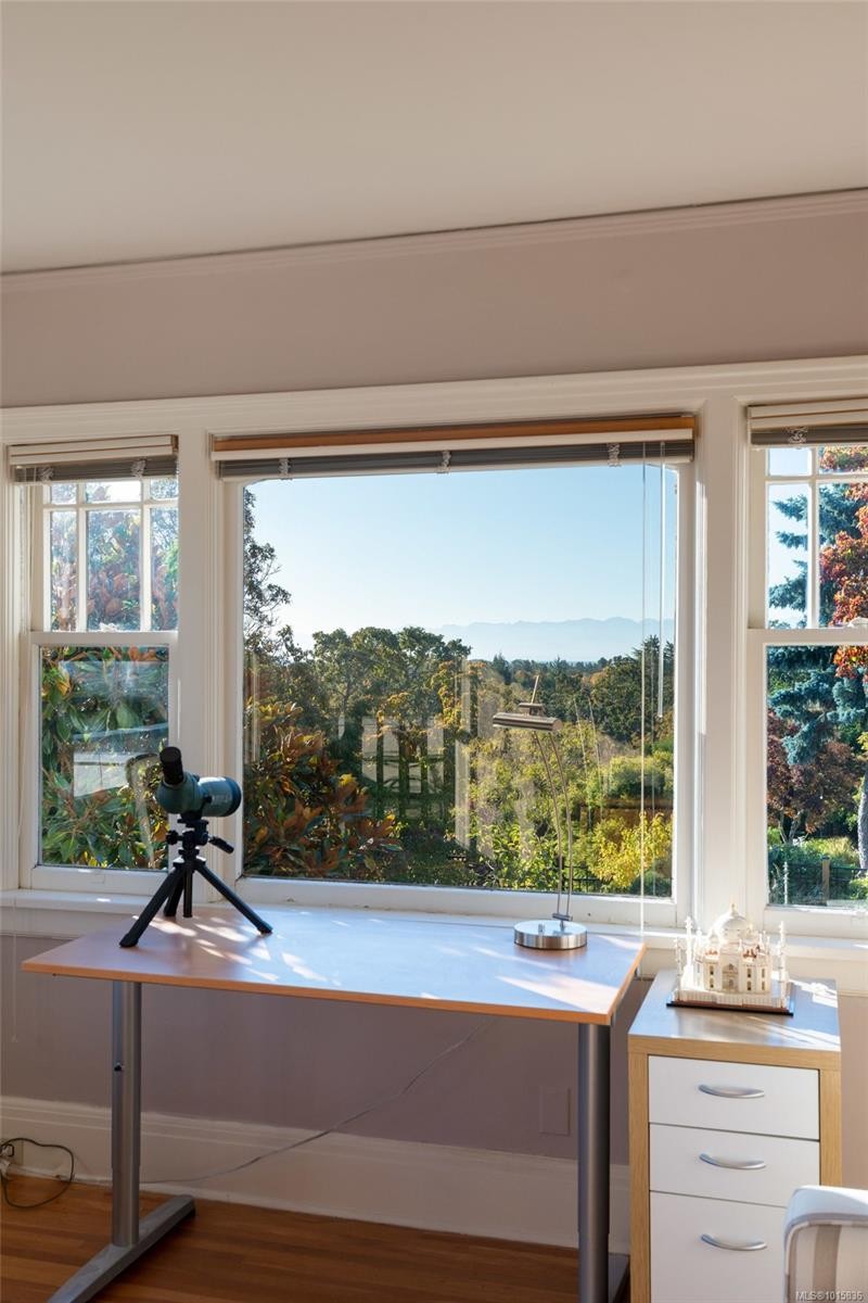 2162 Brighton Ave, Oak Bay, BC