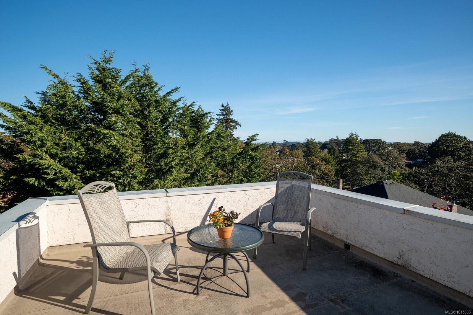 2162 Brighton Ave, Oak Bay, BC